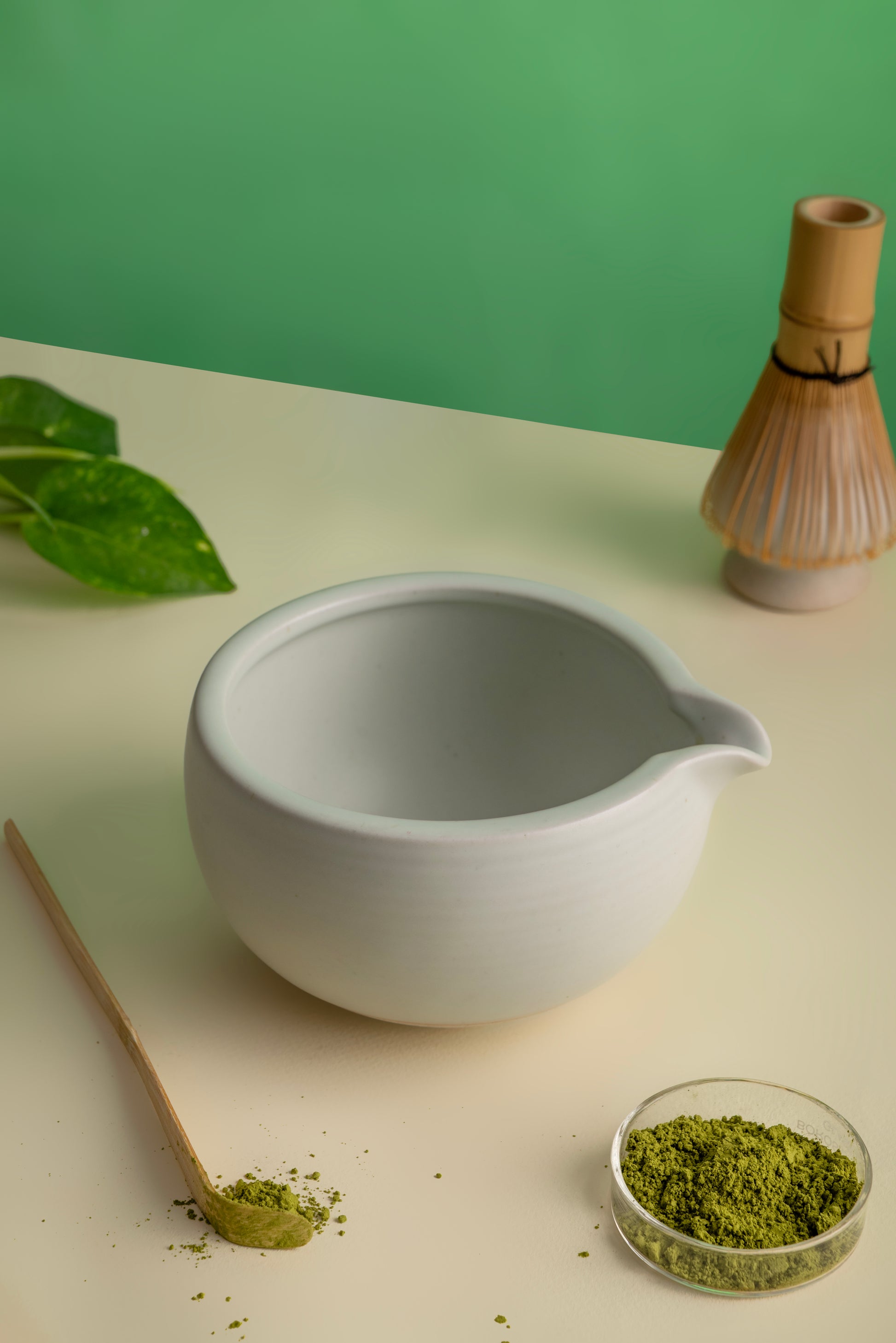 Hikari Tokyo Matcha Bowl with Spout White